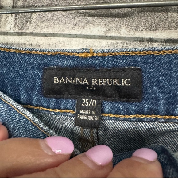 Banana Republic Button-Fly Denim Shorts Medium Wash - Picture 5 of 9